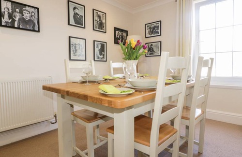 St. Agnes Cottage | Cabin ∙ 2 bedrooms ∙ 4 guests