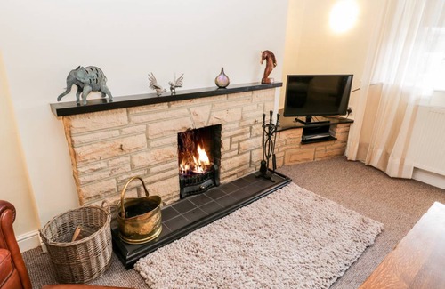Saltburn-by-the-Sea Cottage | Cabin ∙ 2 bedrooms ∙ 3 guests