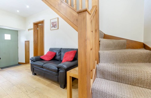 Chesterfield Cottage | Cabin ∙ 2 bedrooms ∙ 4 guests