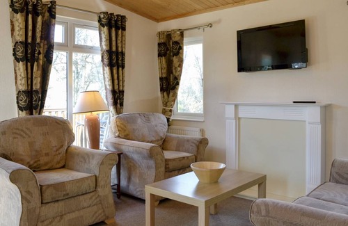 Dinnet Cottage | Cabin ∙ 2 bedrooms ∙ 4 guests