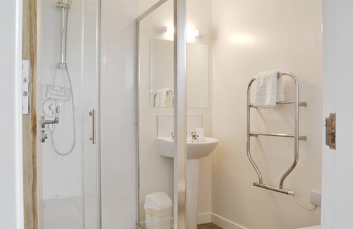 St. Mary's Cottage | Cabin ∙ 2 bedrooms ∙ 4 guests