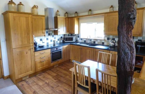 Broughton Mills Cottage | Cabin ∙ 2 bedrooms ∙ 4 guests