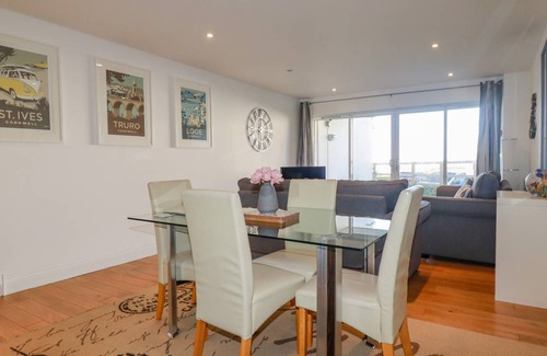 Newquay Cottage | Cabin ∙ 2 bedrooms ∙ 4 guests