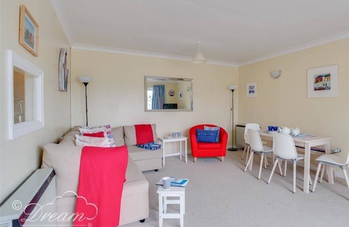 West Bay Cottage | Cabin ∙ 2 bedrooms ∙ 4 guests
