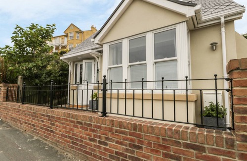 Muston Cottage | Cabin ∙ 2 bedrooms ∙ 4 guests