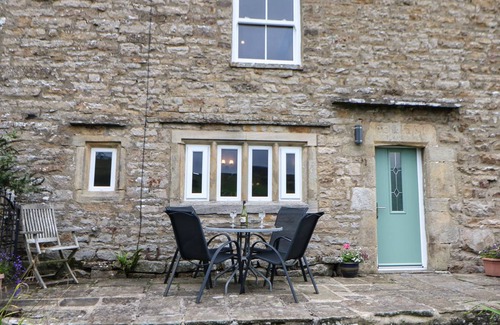 Feetham Cottage | Cabin ∙ 2 bedrooms ∙ 5 guests