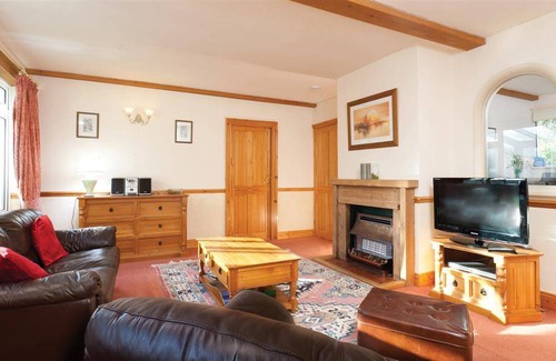 Ambleside Cottage | Cabin ∙ 2 bedrooms ∙ 4 guests