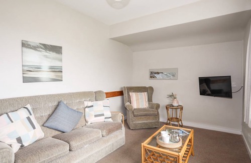 Llanengan Cottage | Cabin ∙ 2 bedrooms ∙ 5 guests