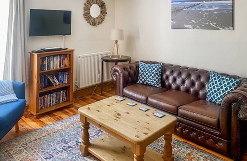 Mundesley Cottage | Cabin ∙ 2 bedrooms ∙ 4 guests
