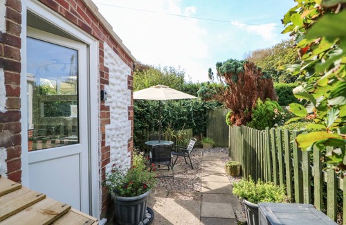 Mundesley Cottage | Cabin ∙ 2 bedrooms ∙ 4 guests