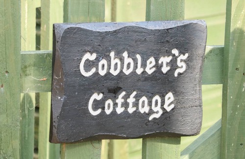 Mundesley Cottage | Cabin ∙ 2 bedrooms ∙ 4 guests