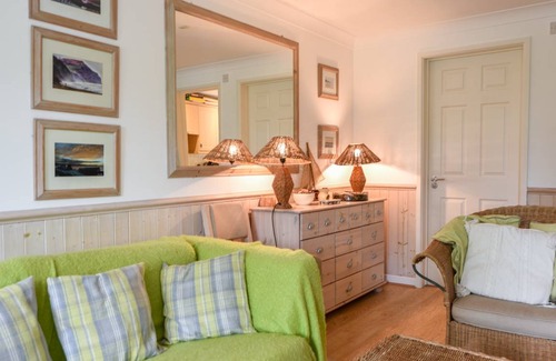 Charmouth Cottage | Cabin ∙ 3 bedrooms ∙ 6 guests
