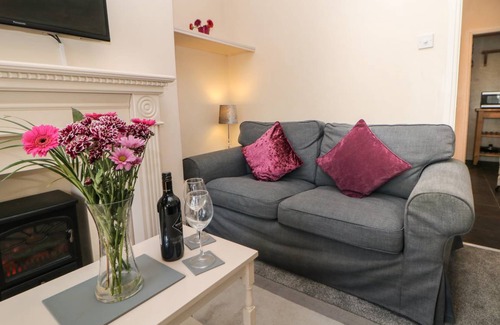Buxton Cottage | Cabin ∙ 3 bedrooms ∙ 5 guests