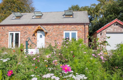 Norley Cottage | Cabin ∙ 3 bedrooms ∙ 5 guests