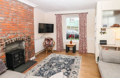 Flushing Cottage | Cabin ∙ 3 bedrooms ∙ 5 guests
