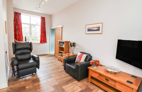 Grosmont Cottage | Cabin ∙ 3 bedrooms ∙ 5 guests