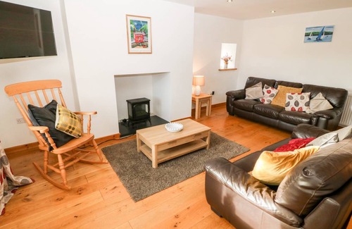 Rhyd-y-clafdy Cottage | Cabin ∙ 3 bedrooms ∙ 6 guests