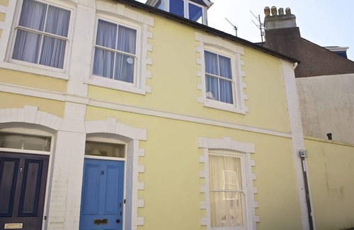 Salcombe Cottage | Cabin ∙ 3 bedrooms ∙ 6 guests
