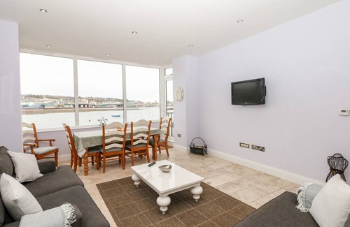 Shaldon Cottage | Cabin ∙ 3 bedrooms ∙ 6 guests