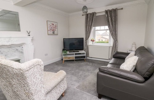 Burry Port Cottage | Cabin ∙ 3 bedrooms ∙ 5 guests
