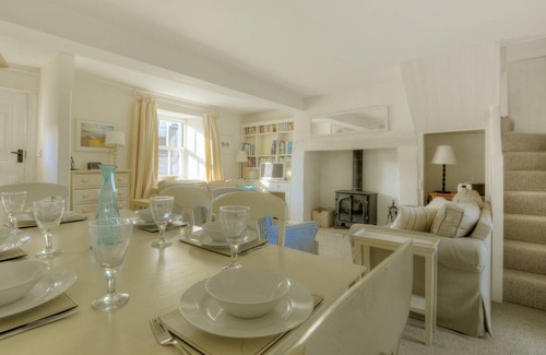Charmouth Cottage | Cabin ∙ 3 bedrooms ∙ 6 guests