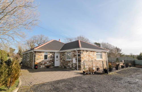 Shilbottle Cottage | Cabin ∙ 3 bedrooms ∙ 6 guests