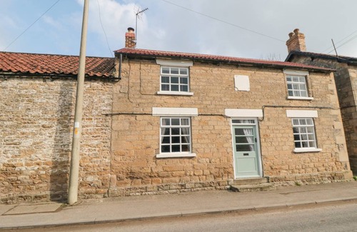 Allerston Cottage | Cabin ∙ 4 bedrooms ∙ 10 guests