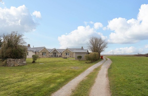 Pentraeth Cottage | Cabin ∙ 4 bedrooms ∙ 7 guests