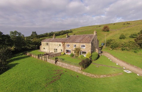 Horsehouse Cottage | Cabin ∙ 6 bedrooms ∙ 14 guests