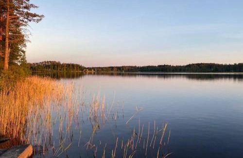 Ostersund Municipality House | Cabin 70m from lake. Big garden