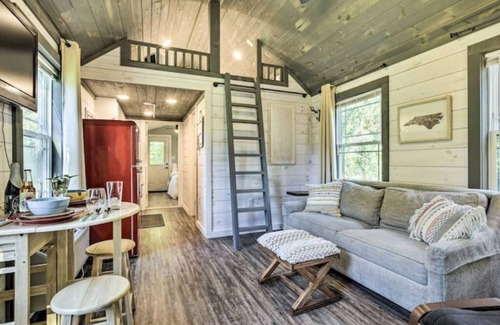 Durham Cabin | Cabin Downtown Durham