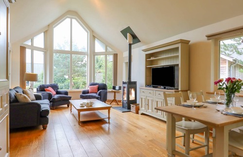 Eleighwater Cottage | Cabin ∙ 2 bedrooms ∙ 4 guests