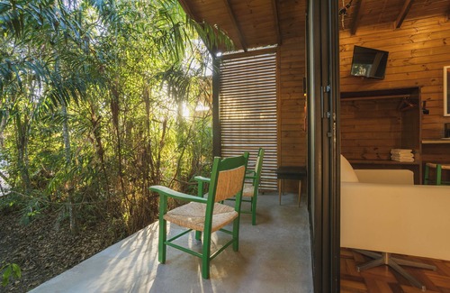 Praia do Rosa Cabin | Cabin. Lagoa, Pet Friendly in Gated Community
