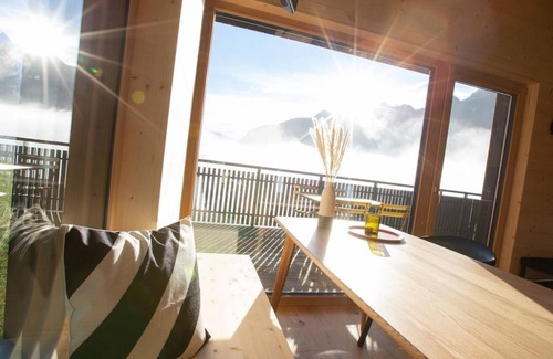 Buerserberg Apartment | Cabin Mondspitze - Masura Cabins