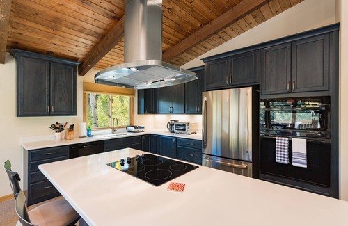 Columbine Lake House | Cabin on Columbine Lake - Large deck - Hot Tub/Views - 1 mile to Purgatory