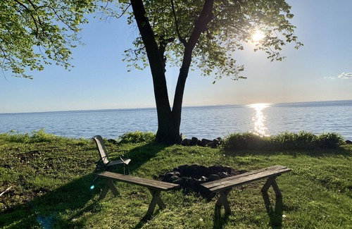 Isle Cabin | Cabin on MilleLacs, RV hookups, stunning sunsets, dogs welcome.