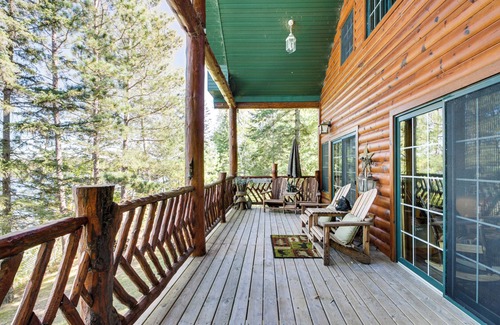 Ponsford Cabin | Cabin on Round Lake w/Boat Dock & Water Views!