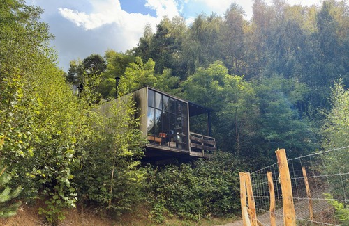 Maaseik House | Cabin with panoramic views and hot tub