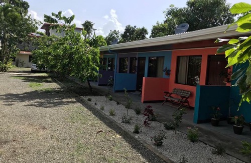 Cahuita Hotel | Cabinas Surf Side
