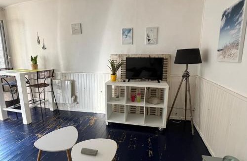 Fecamp Apartment | Cabine de la plage 2
