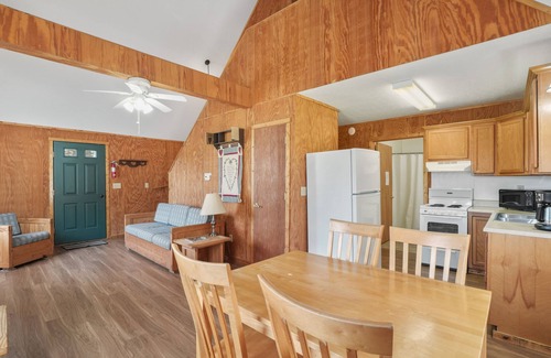 Logan Cabin | Cabins In Hocking - Retreat cabin #8