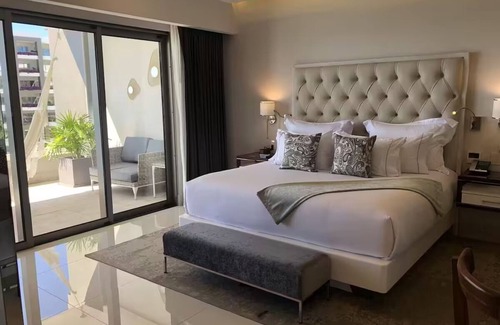 Rancho Cerro Colorado Resort | Cabo San Lucas Garza Blanca Resort Magnificent 2BR Suite at the 5 Diamond Resort