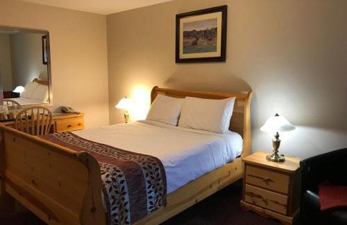 Okanagan-Similkameen Hotel | Cactus Tree Inn