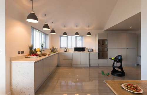 Trearddur Bay House | Cadair Arthur: Spacious Family Retreat in Trearddur Bay | Managed by Anglesey Holiday Lettings