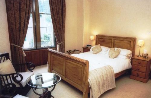 Innerleithen House | Caddon View Country Guest House