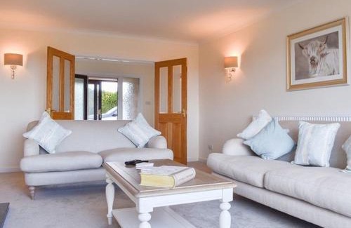 Brynteg House | Cae Coch