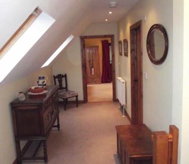 Cwmtirmynach Apartment | Cae Coryn Cottages, Snowdonia (Troed y Graig)