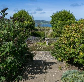 Moelfre House | Cae'r Borth