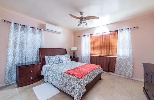 Bottle Creek Apartment | Caicos Cactus Residence