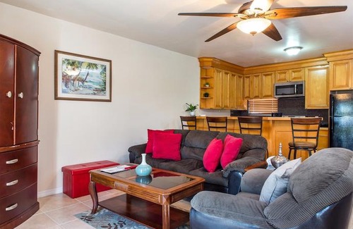Bottle Creek Apartment | Caicos Cactus Residence